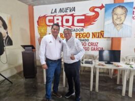 Este lunes 20 de abril, el Lic. Gregorio Pego Cruz, Secretario de Trabajo y Conflictos de la Nueva Croc Tamaulipas, sostuvo una reunión con Francisco Tobías Sigala, Secretario del Exterior del Nuevo Sindicato de Petroleros de México (PETROMEX), con el objetivo de afinar los preparativos rumbo al tradicional desfile del Día del Trabajo. Con esta coordinación, se busca fortalecer la presencia de los trabajadores en esta importante conmemoración, reafirmando la unidad y el compromiso en la lucha por mejores condiciones laborales.